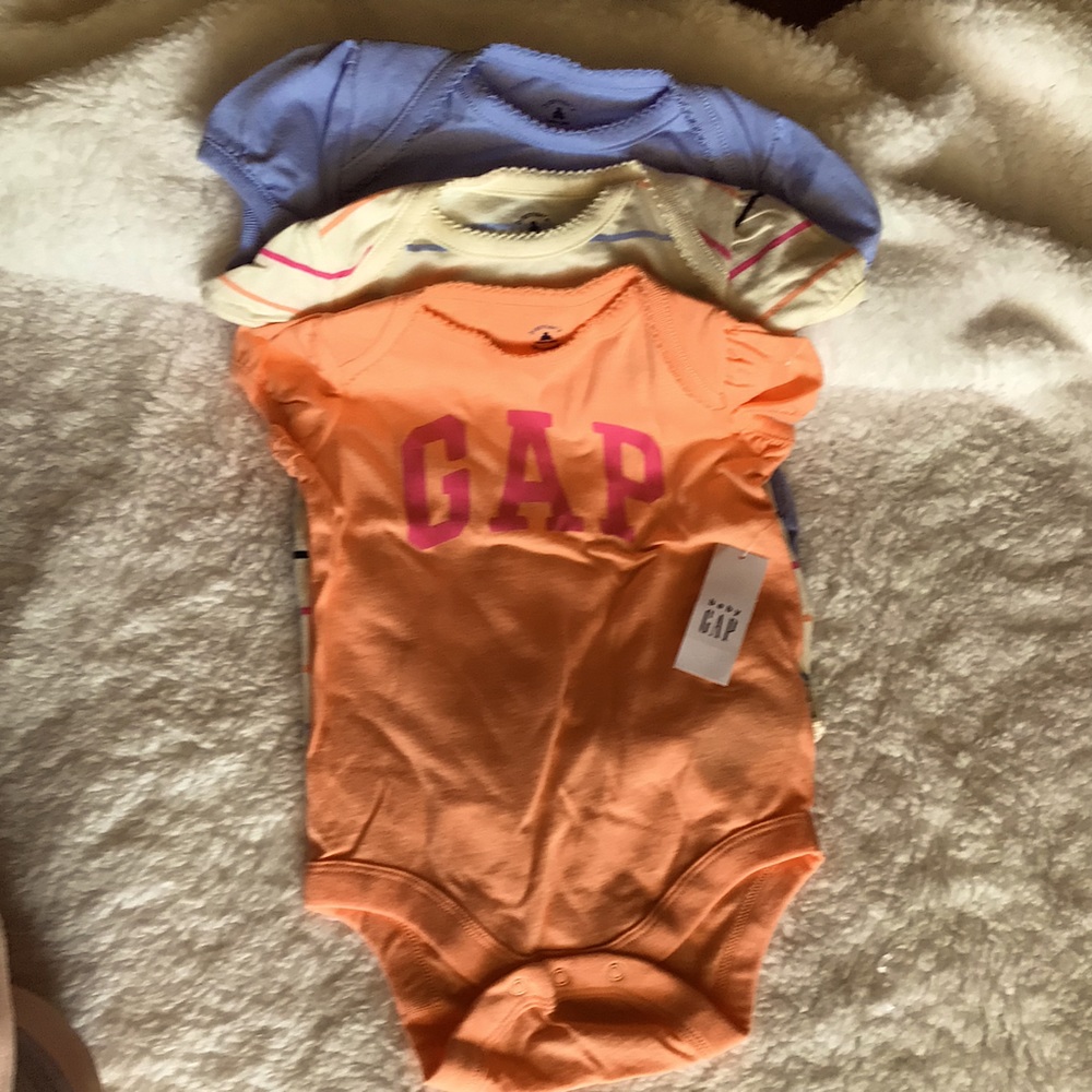 New 3 Baby Gap Logo Bodysuits